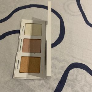 Reduced Fix Price  Victoria secret Cheek Higlighte