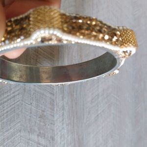 GOLDEN STAINLESS STEEL BANGLE PAIR FOR WOMEN