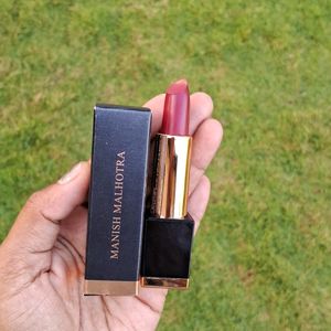 Myglamm Manish Malhotra Matte Lipstick Berry Fant