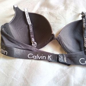 Calvin Klein  Bra