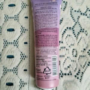 Korean skincare - Cherry blossom Hand cream