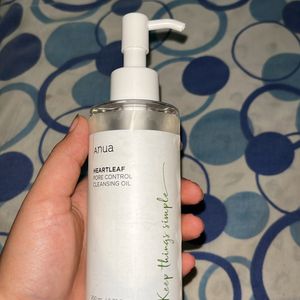 Anua Cleansing Oil.