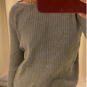 Uniqlo Sweater