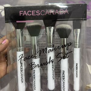 New Faces Canada Makeup Brush Set