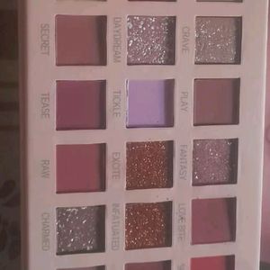 Huda Girl Naughty Nude Palette