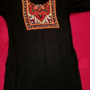 BLACK KURTI