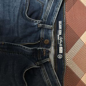 Slim fit jeans