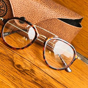 Glasses With Cheetah designed frame