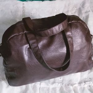 100% authentic  Leather Converse Duffle Bag