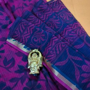 Weightless Floral Design Saree & Designed Blouse