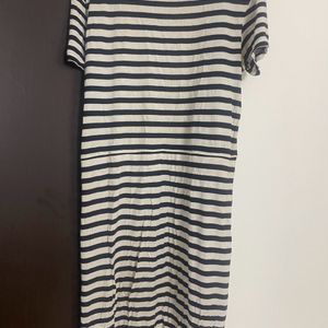 99 SALE Grab This Knee Length H&M T Shirt Dress, S