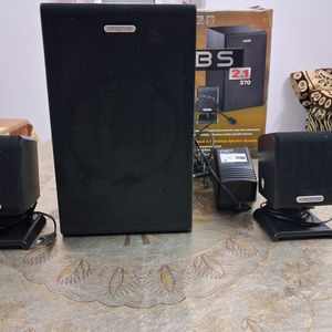 Creative 2.1 Speakers With Woofer