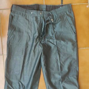 Pack Of 7 (4 Pants And 2 Jeans) Used