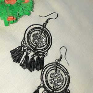 Combo of 4 Earrings..