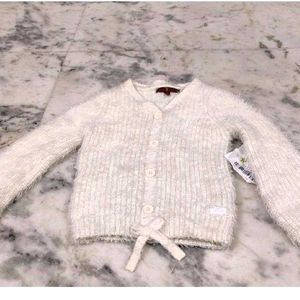 Very Soft And Thick Sweater For Girls