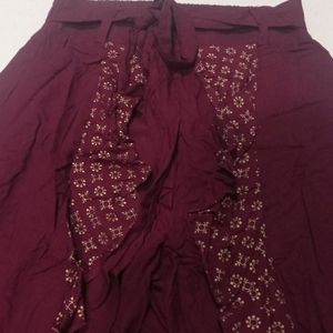 SKIRT RFL WITH GOLD BORDER PRINT PAINT