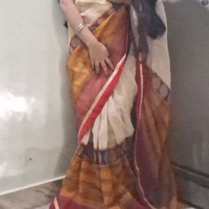 Beautiful Saree With Blouse