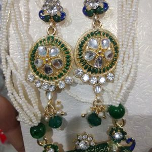 Beautiful Jewellry Set Very Low Price Book Fast