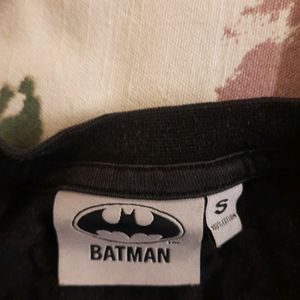 Batman tshirt, DC universe