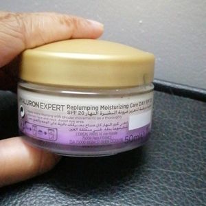 LOreal Hyaluronic Cream