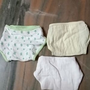 Velcro Nappy Medium