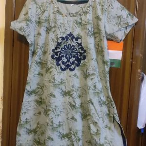 Kurti Regular