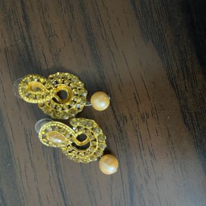 4 Pair of Golden Earrings