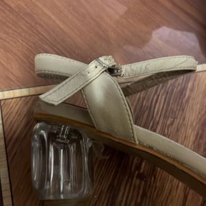 Damages Nude Heels With Transparent Heel