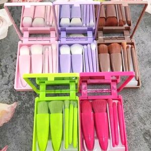 Cute makeup brushes