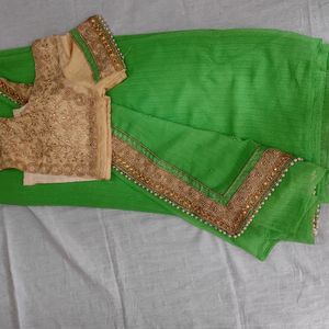 Green Pearl Saree With Blouse New