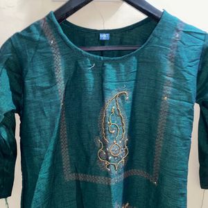 Green Kurti