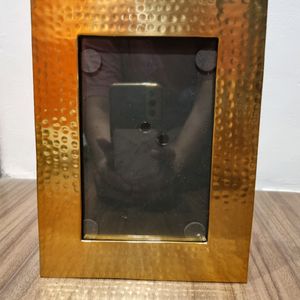 PHOTO FRAME NEW W TAG GOLD GLASS TOP