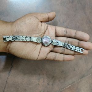 Watches ⌚ For Women Multiple Brands (No Battery🔋)