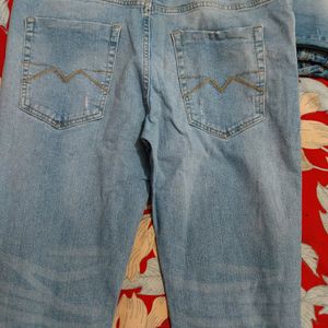 DNMX Tore Jeans Stylish Look