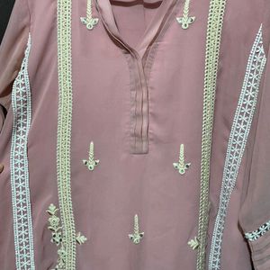 Pakistani Pink Kurta Set