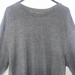 Grey Ribbed Sweatshirt Full sleeved