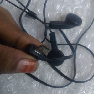 Unused Earphone