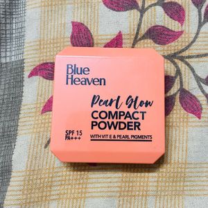 Blue Heaven Pearl Compact Powder SPF 15 PA+++