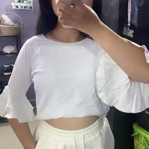 🤍White Crop Top🤍