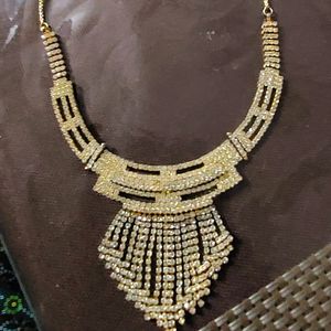 Beautiful Stone Studded Necklace And Earing