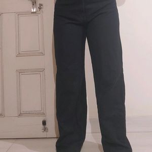 Black Straight Fit Jeans