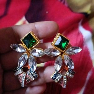 Ad Stone Kundan Earring