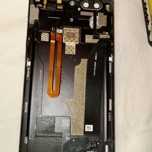 One plus 5T Motherboard & Display