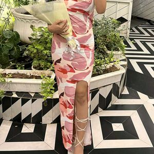 Shade Pink Bodycon Slit Dress