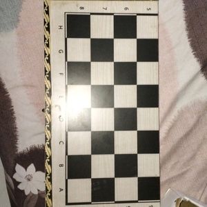 WOODEN CHESS BOARD