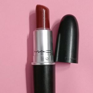 MAC cosmetics Lipstick Shade Dubonnet Amplified Lipstick