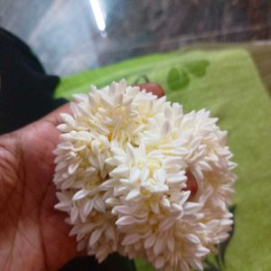 White Gajra Flower Hair Rubber Band.