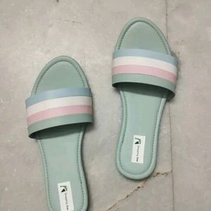 women flat at ₹300 all sizes