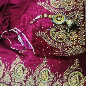 Very Pretty Maroon Saree..🔥