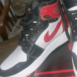 Air Jordan Sports Shoes In A New Condition